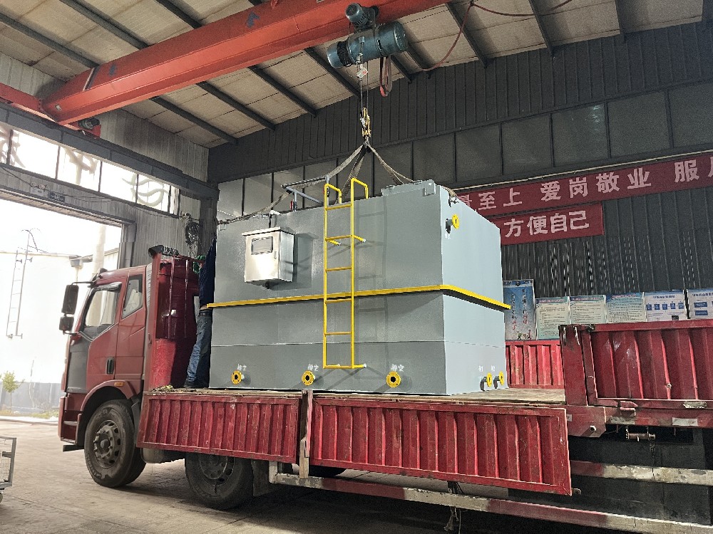 布草洗滌廢水處理中溶氣氣浮機的應(yīng)用方案